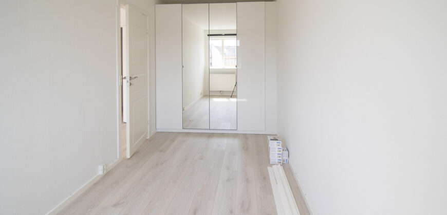 Nedsat – Kbh. Ø, Ndr. Frihavnsgade 2v eksklusiv Penthouse (ingen ovenpå) p-plads/kræver bil